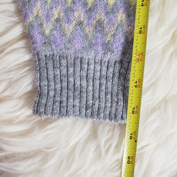 VGUC Berskha Mock Neck Argyle Patterned Pastel Gray Purple Sweater Size Small - Picture 13 of 13